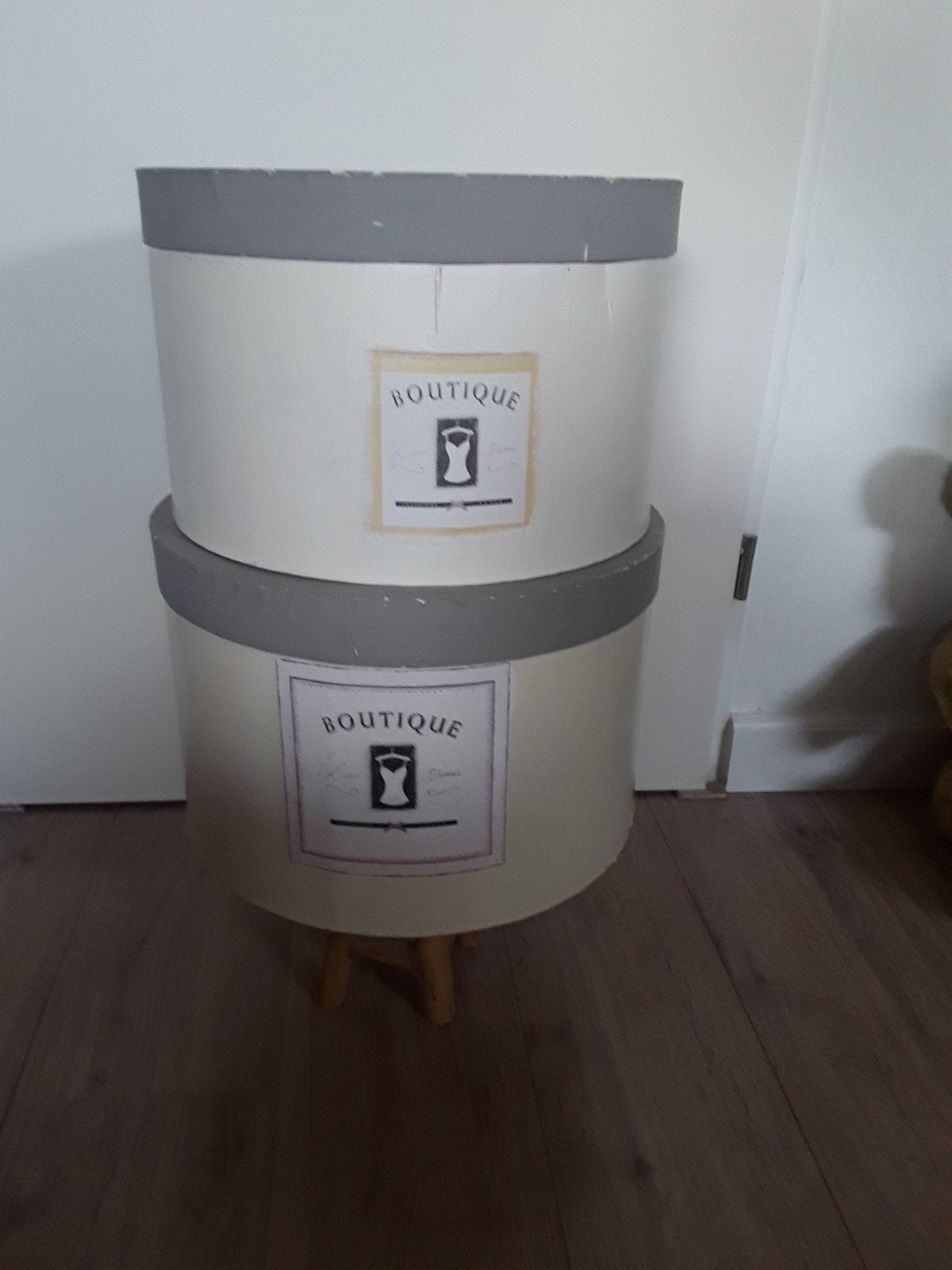 2 brocante hoedendozen - decoratieve opbergers, Ophalen of Verzenden