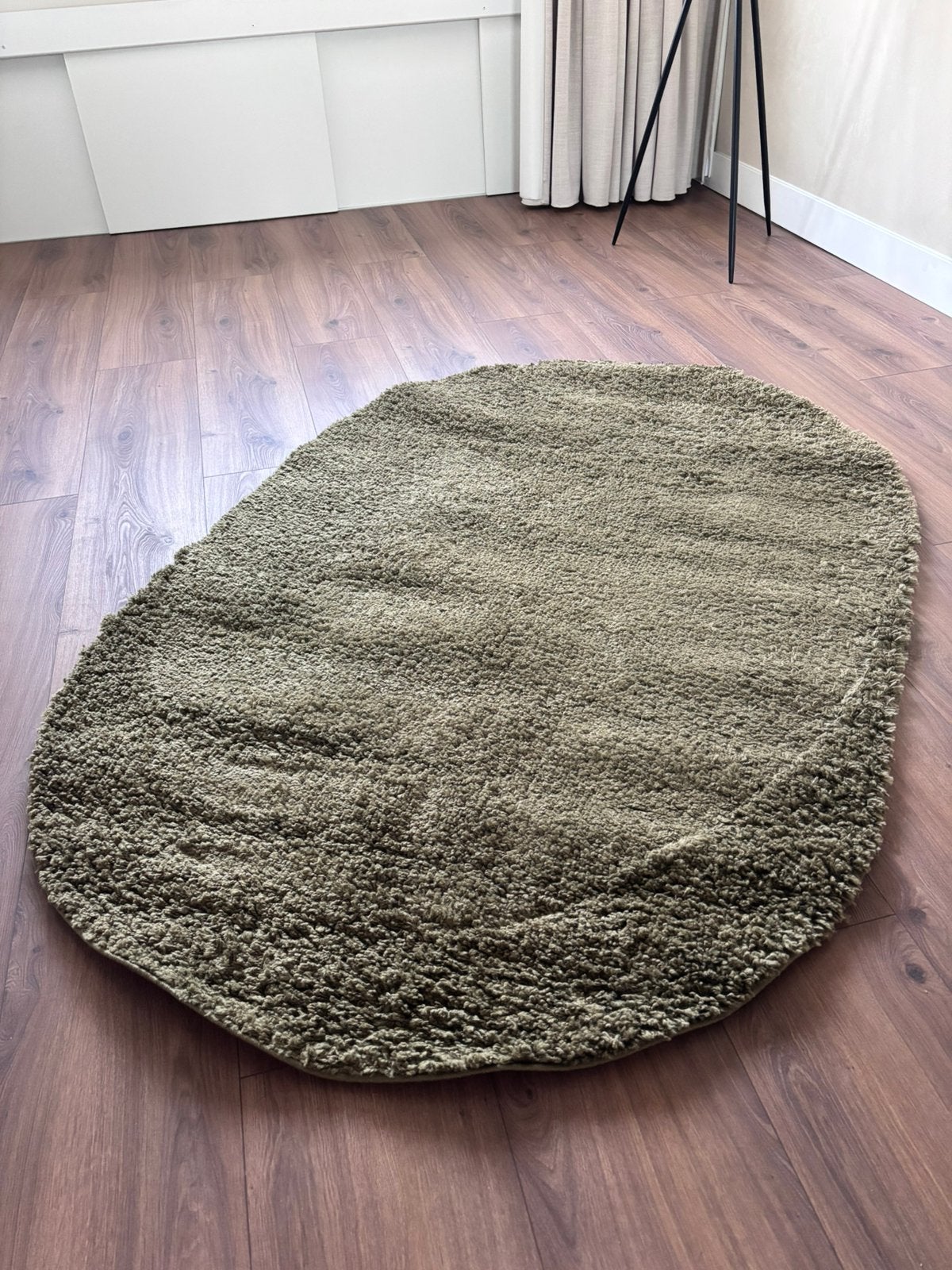 Vloerkleed ovaal olijfgroen, Ophalen, 100 tot 150 cm, Zo goed als nieuw, 150 tot 200 cm