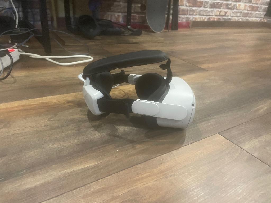 Oculus/meta Quest 2 VR headset, Spelcomputers en Games, Virtual Reality, Ophalen, Gebruikt, VR-bril, Overige platformen
