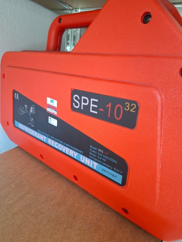 SPE-1032 Koelmiddel Terugwin Eenheid, Zakelijke goederen, Ophalen