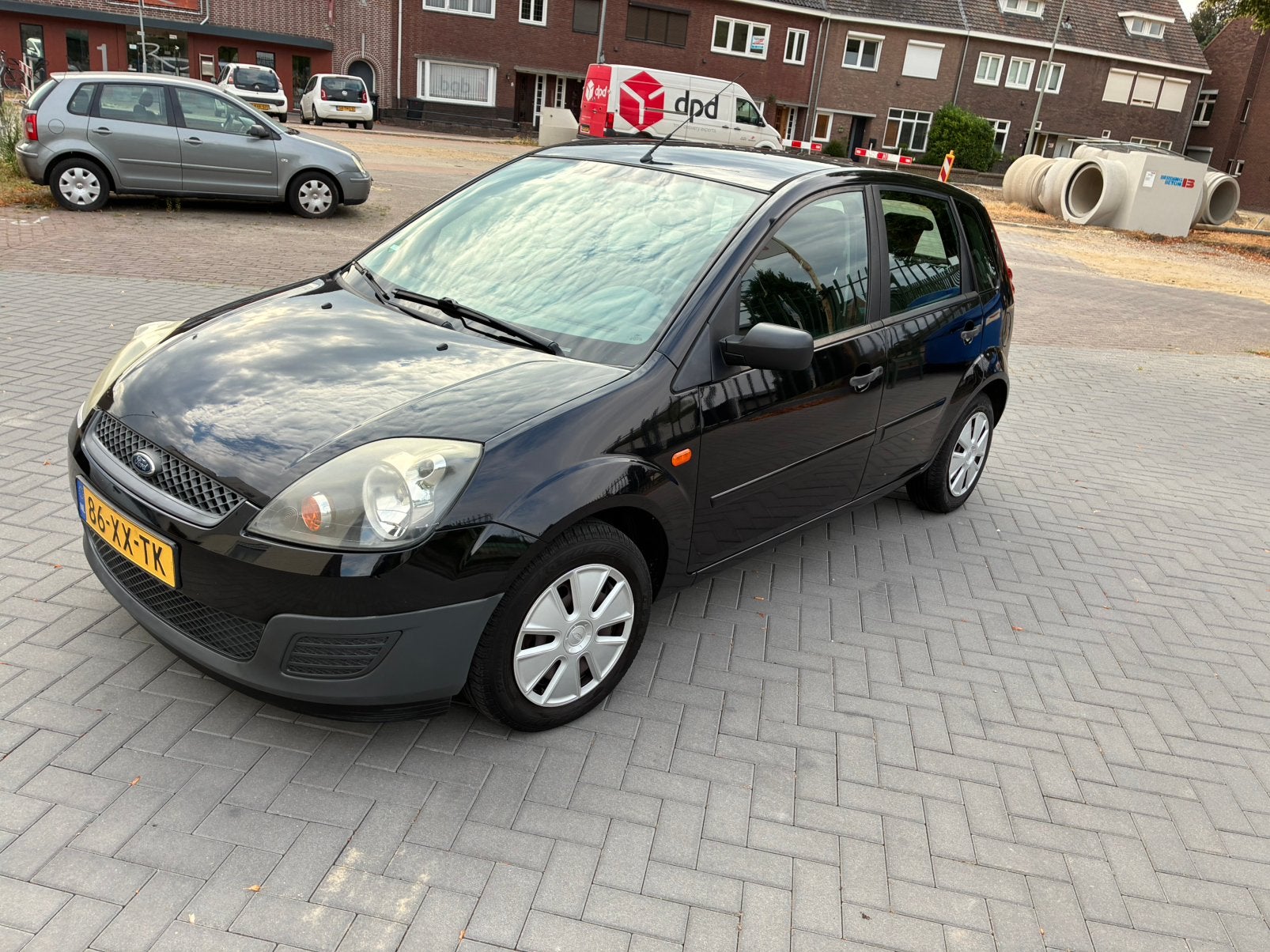 Ford Fiësta 1.3 8V 5DR 2007 Zwart AIRCO/NAP/ELEKTRISCHE RAAM, 1299 cc, 40 €/maand, 4 cilinders, Zwart