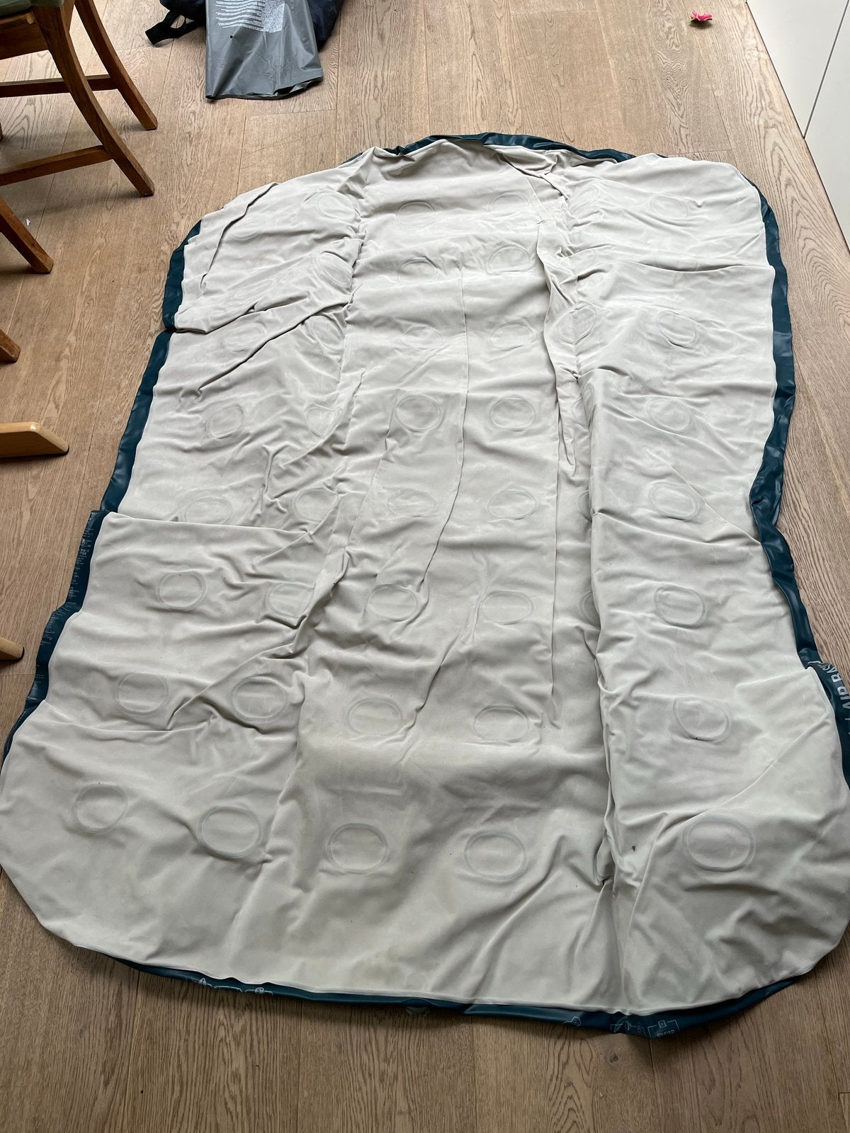 Quechua Air Basic 140 opblaasbaar matras, Caravans en Kamperen, Ophalen, Gebruikt, 2-persoons