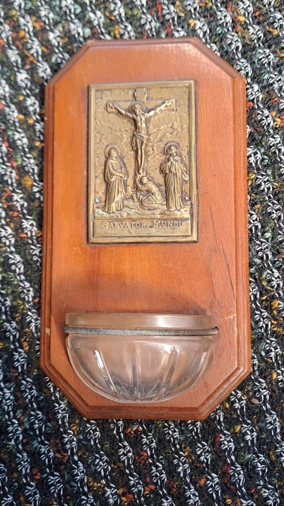 Vintage Wijwaterbakje met Christus aan het Kruis, Antiek en Kunst, Ophalen of Verzenden
