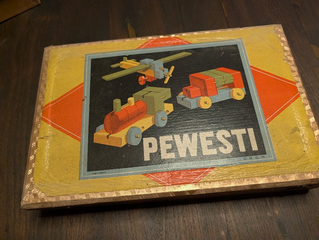 Antieke houten bouwdoos Pewesti D.R.G.M. compleet kaarten, Antiek en Kunst, Ophalen of Verzenden