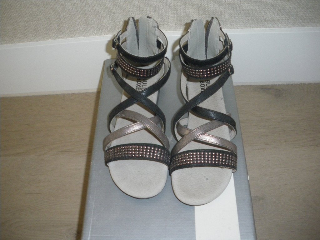 nieuw zwart zilver sandalen siersteentjes bull boxer mt 34, Kinderen en Baby's, Ophalen of Verzenden, Nieuw
