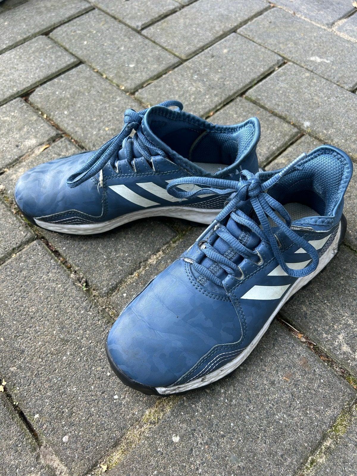 Adidas hockey Schoenen - Maat 34, Ophalen of Verzenden, Zo goed als nieuw, Schoenen
