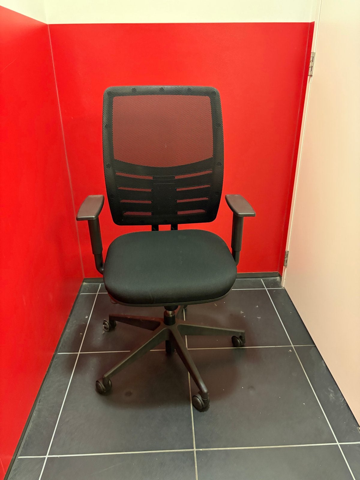 EmmeGi Bureaustoel - Zwart, Ergonomisch, Gebruikt, Zwart, Ophalen of Verzenden, Bureaustoel