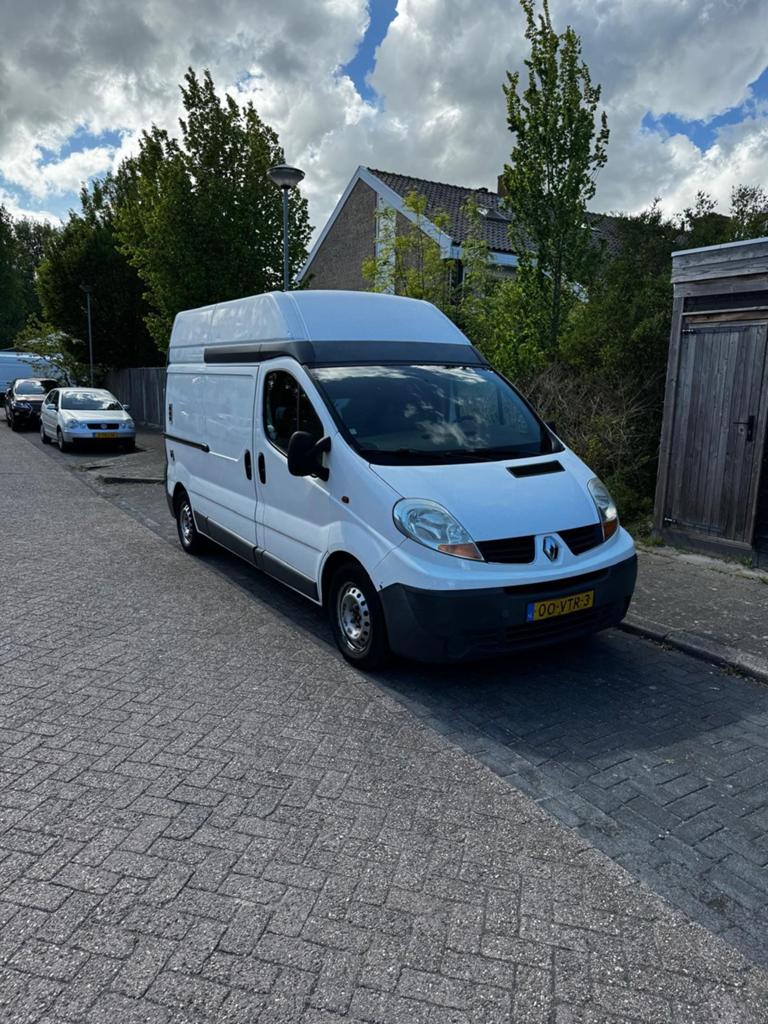 Renault Trafic T29 2.0 DCI 84KW L2h2 E4 2008, Auto's, Bestelauto's, Voorwielaandrijving, 1995 cc, 4 cilinders, Renault