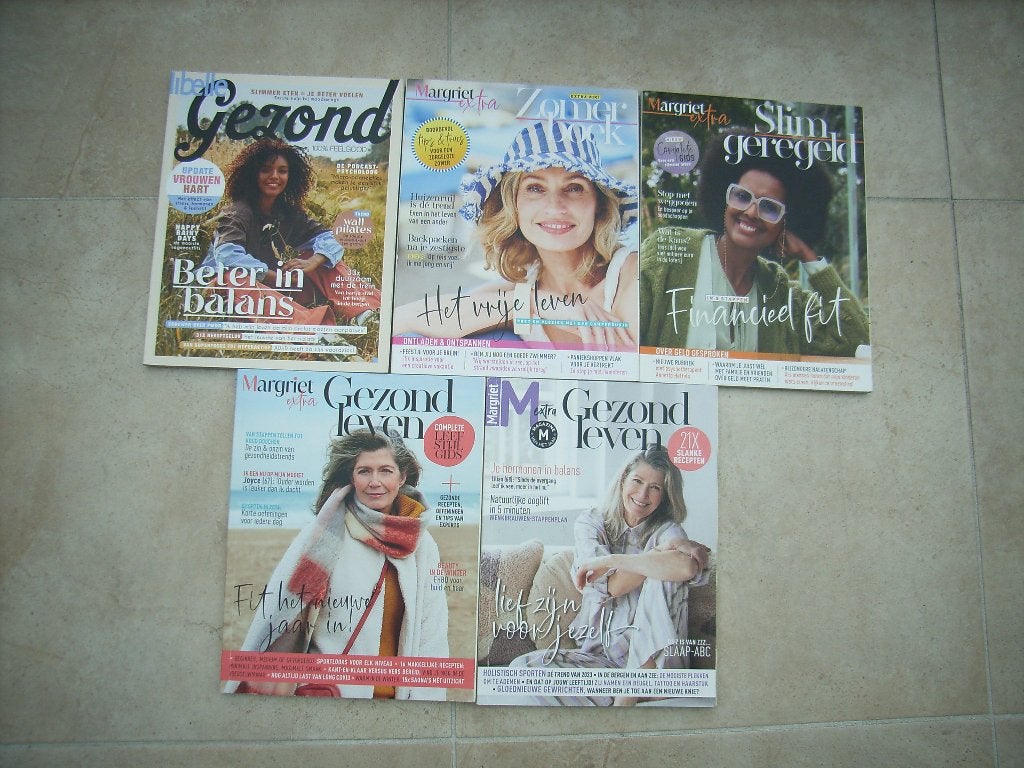 nieuwstaat 5x Libelle + Margriet specials, Ophalen of Verzenden, Zo goed als nieuw, Damesbladen