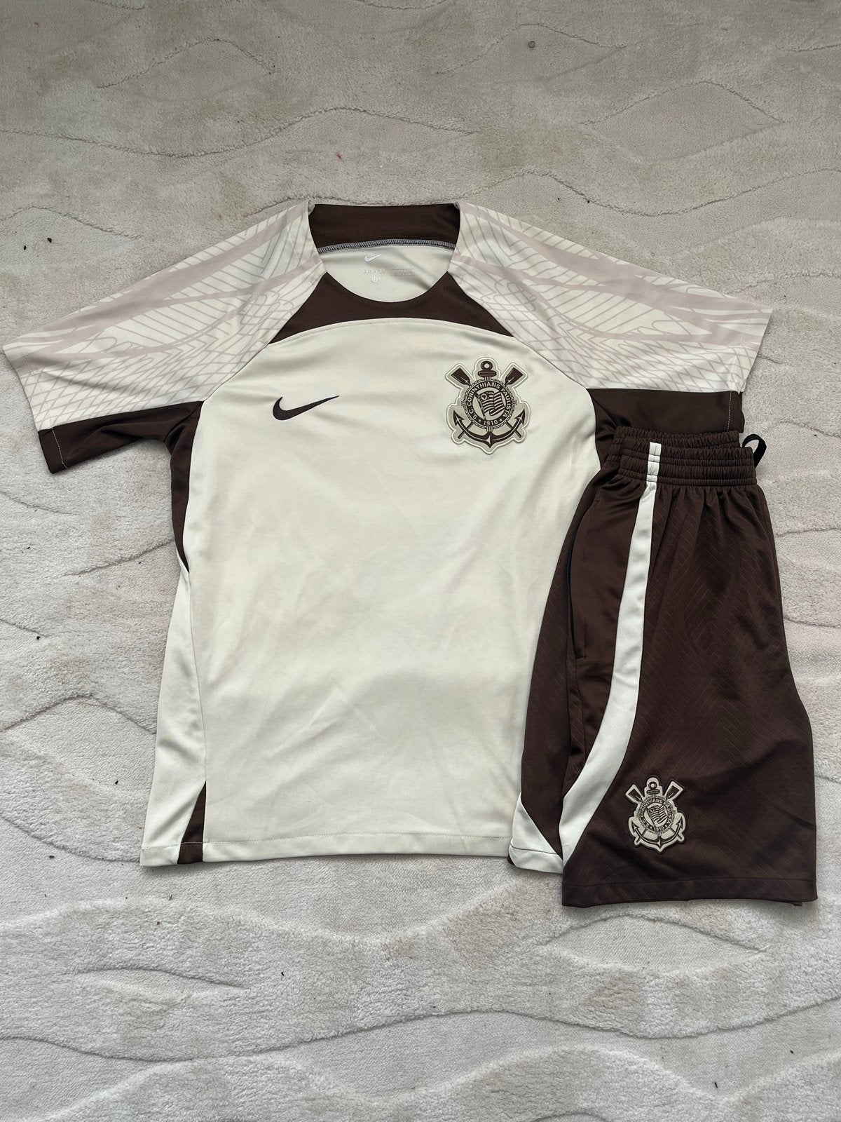 Corinthians Trainingsset 24/25 Nike Maat M Beige, Maat 38/40 (M), Verzenden, Beige, Overige typen