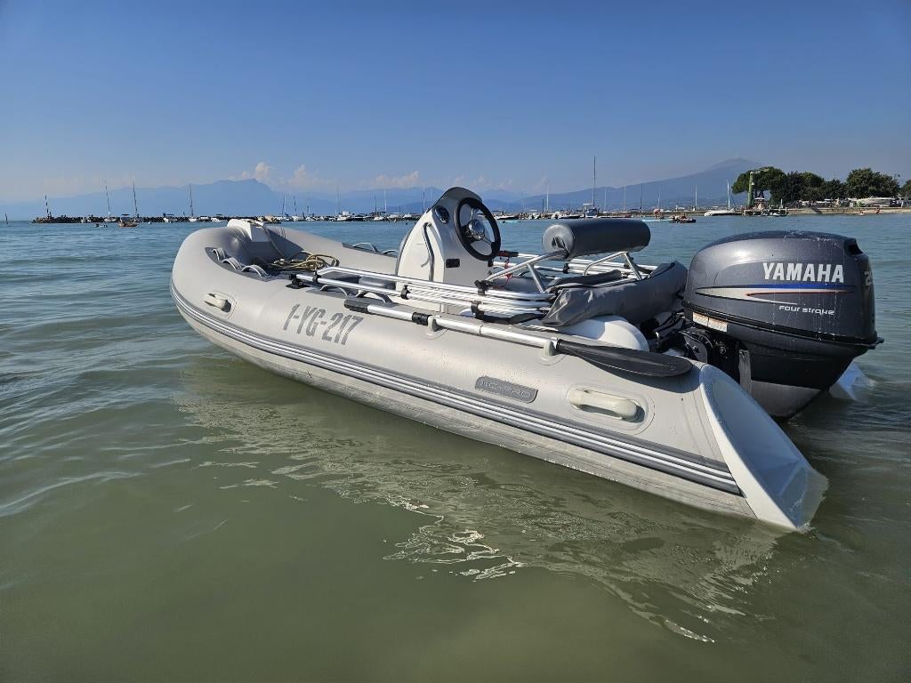 XC-PRO RIB 390 XC incl Yamaha 25PK elec start en 703 AB, Watersport en Boten, Rubberboten, 4 m, Yamaha, Zo goed als nieuw, Peddels
