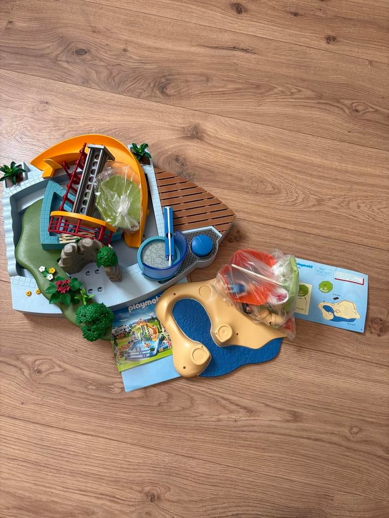 Playmobil Waterpark met glijbanen en figuren, Ophalen, Zo goed als nieuw, Jongen of Meisje