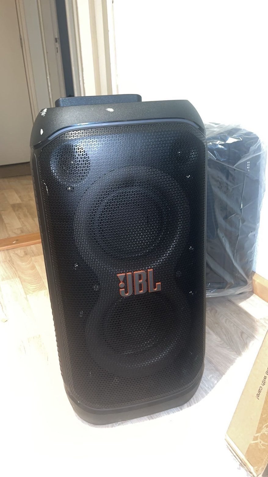 JBL partybox stage 320