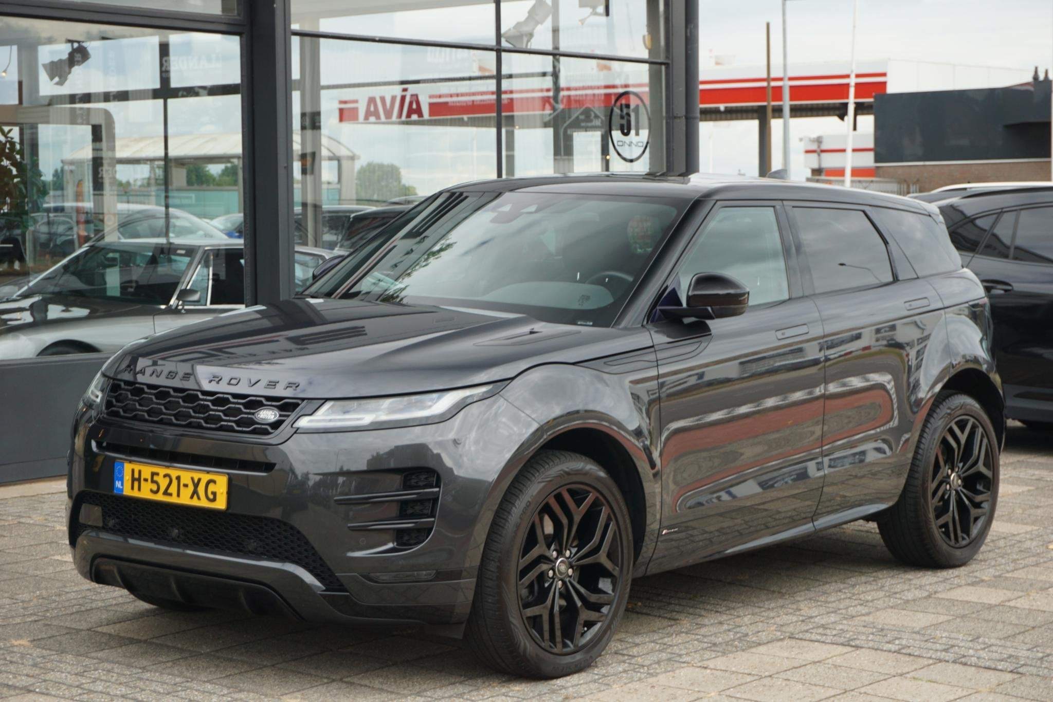 Land Rover Range Rover Evoque 2.0 P200 AWD R-Dynamic S | PAN, Auto's, 1800 kg, 4 cilinders, Met garantie (alle), Vierwielaandrijving