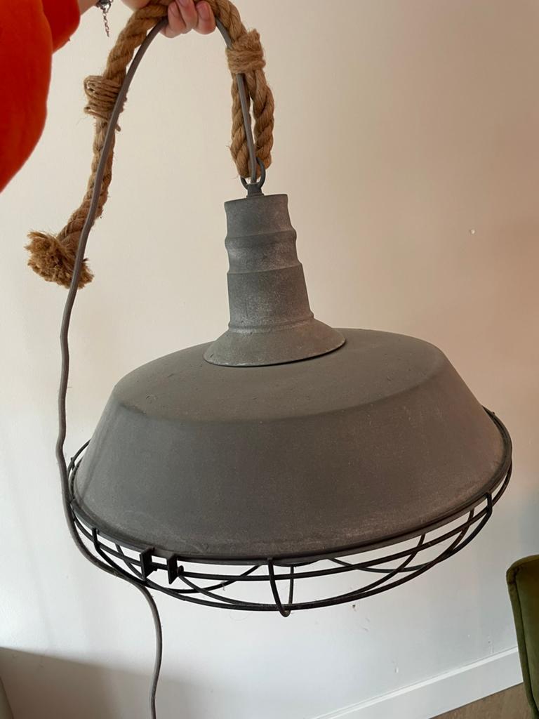 Grijze industriële lamp, Ophalen, Zo goed als nieuw, Minder dan 50 cm