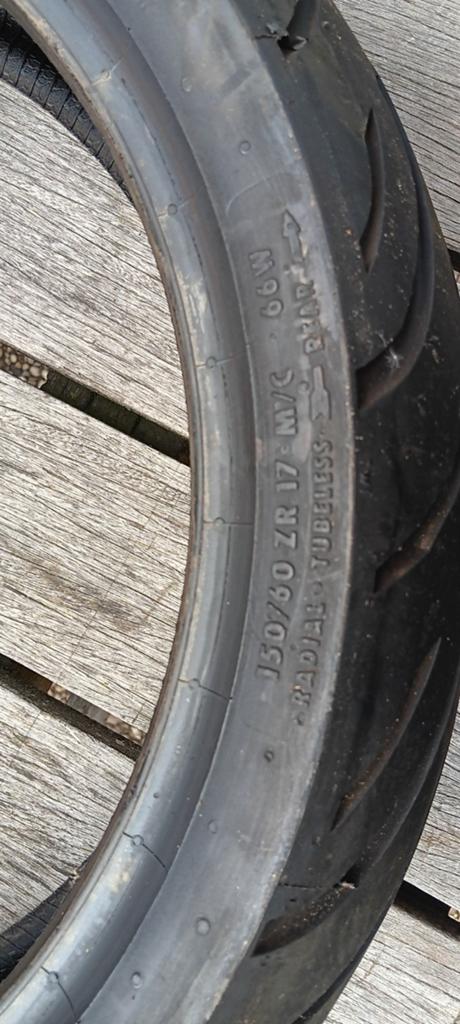 Set motorbanden 110/70 R17 en 150/60 R17, Motoren, Ophalen