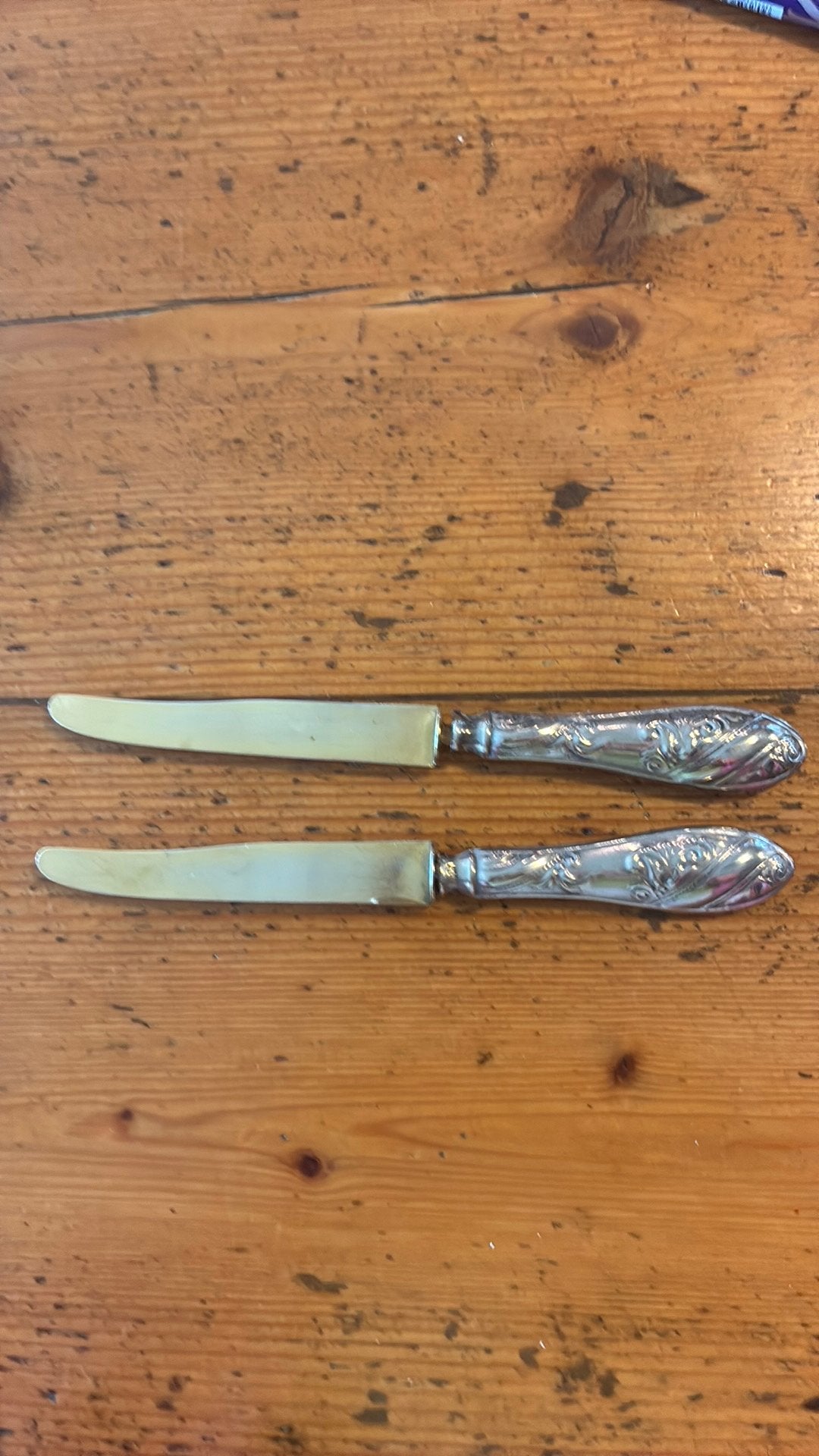 2 Fruitmesjes, Antiek en Kunst, Antiek | Bestek, Ophalen of Verzenden