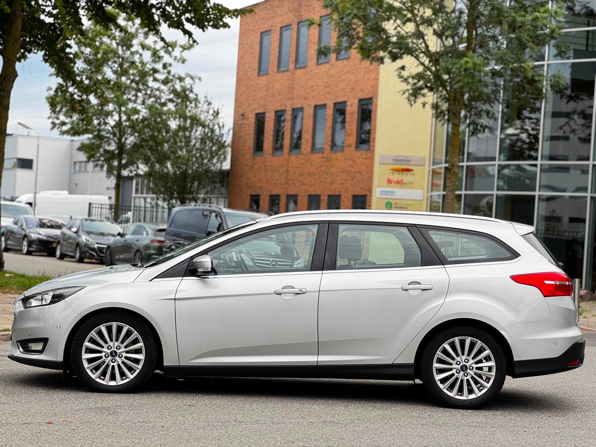 Ford Focus Wagon 1.5 Titanium Edition|1STE EIG|NAP|AUT|NAVI|, Auto's, Dealer onderhouden, 4 cilinders, 150 pk, Origineel Nederlands