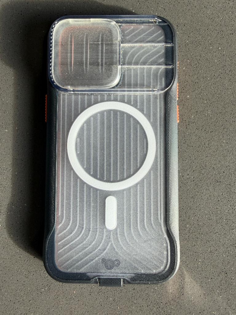 Iphone 15 pro max tech 21 hoesje, Ophalen of Verzenden, Zo goed als nieuw, Hoesje of Tasje