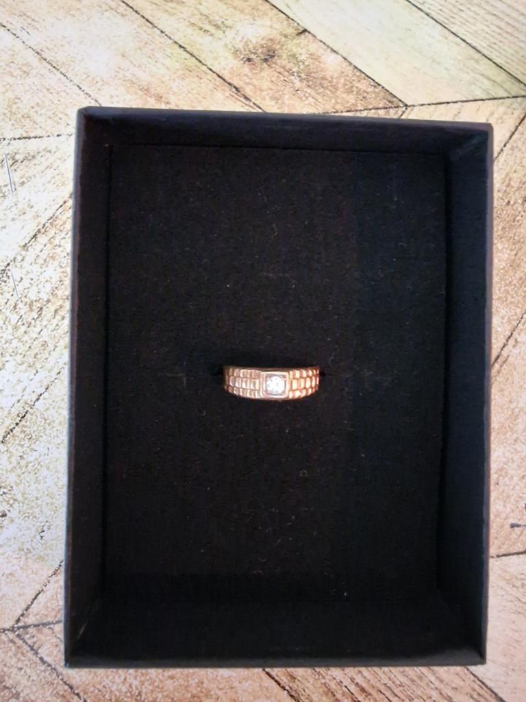 Gouden ring met swarovski diamant, Ophalen of Verzenden, Goud, Goud, Dame
