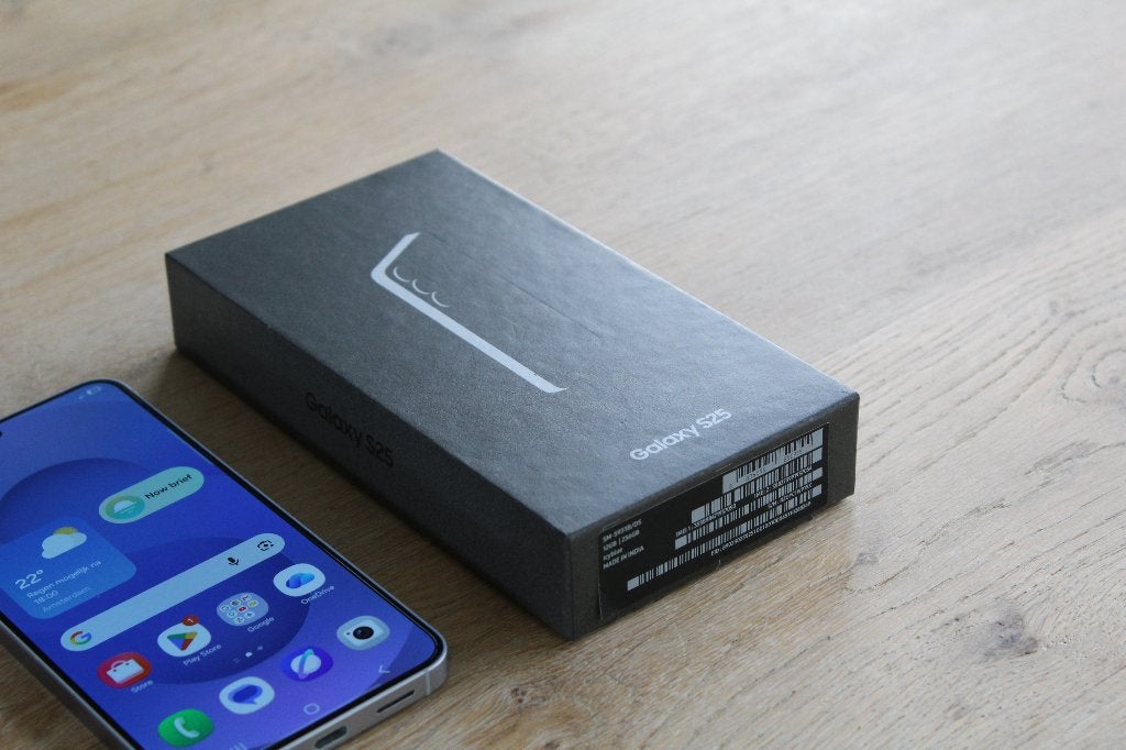 Samsung Galaxy S25 - 256GB - 12GB RAM - Icyblue, Telecommunicatie, Mobiele telefoons | Samsung, Samsung, Overige modellen, Blauw