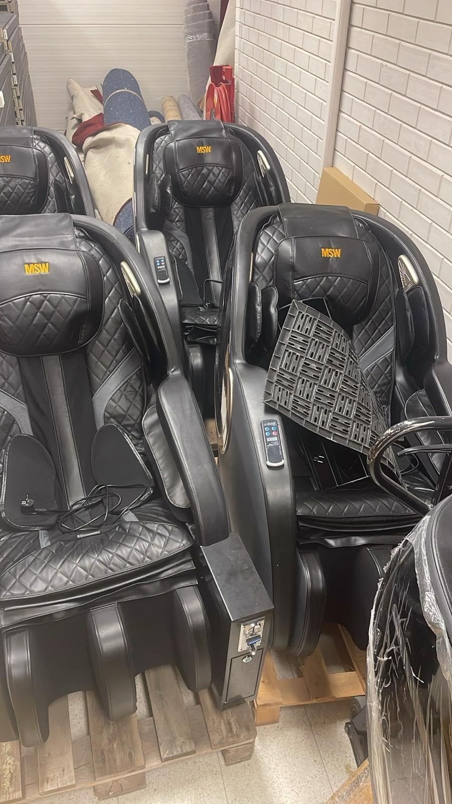 Dubai MASSAGE STOELEN MET 1 EU 2 EU MUNTEN, Overige uren, Overige niveaus, Vanaf 10 jaar, Overige vormen