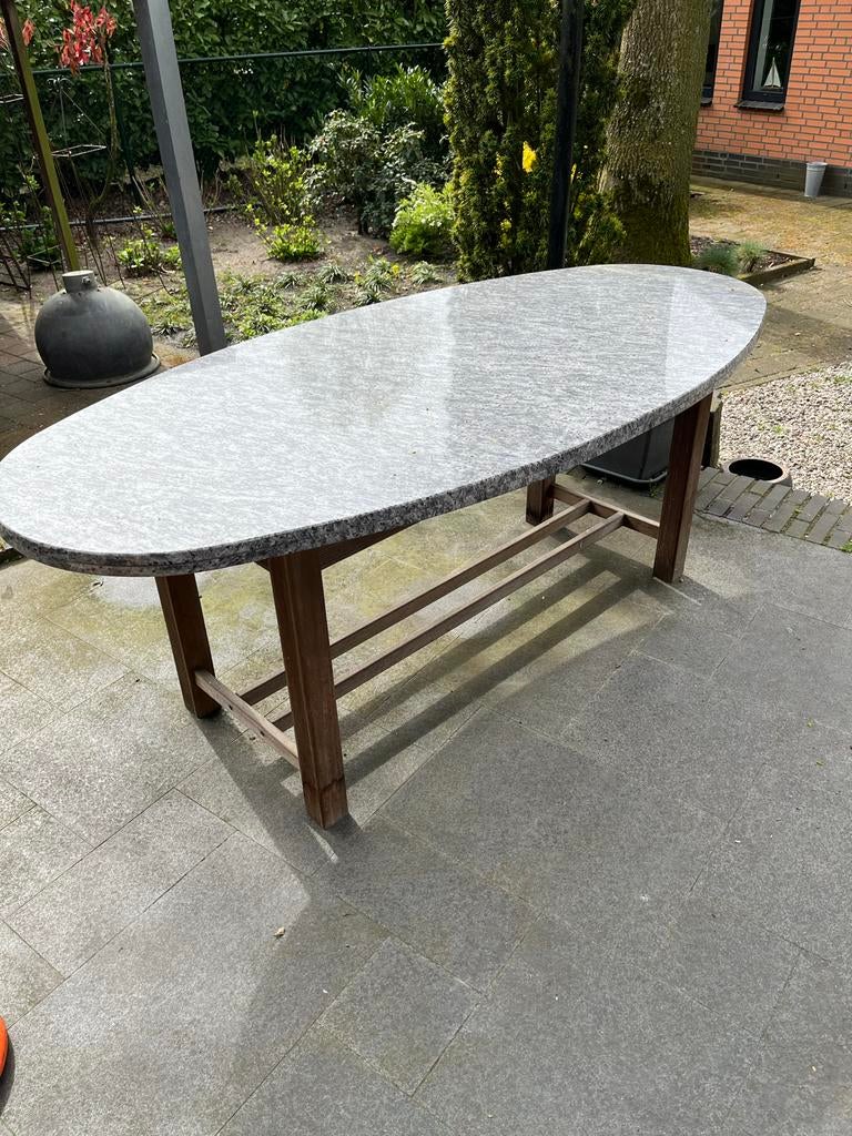 Stijlvolle tuintafel met marmeren blad - Ovale vorm, Tuin en Terras, Ophalen, Zo goed als nieuw, Ovaal, Overige materialen