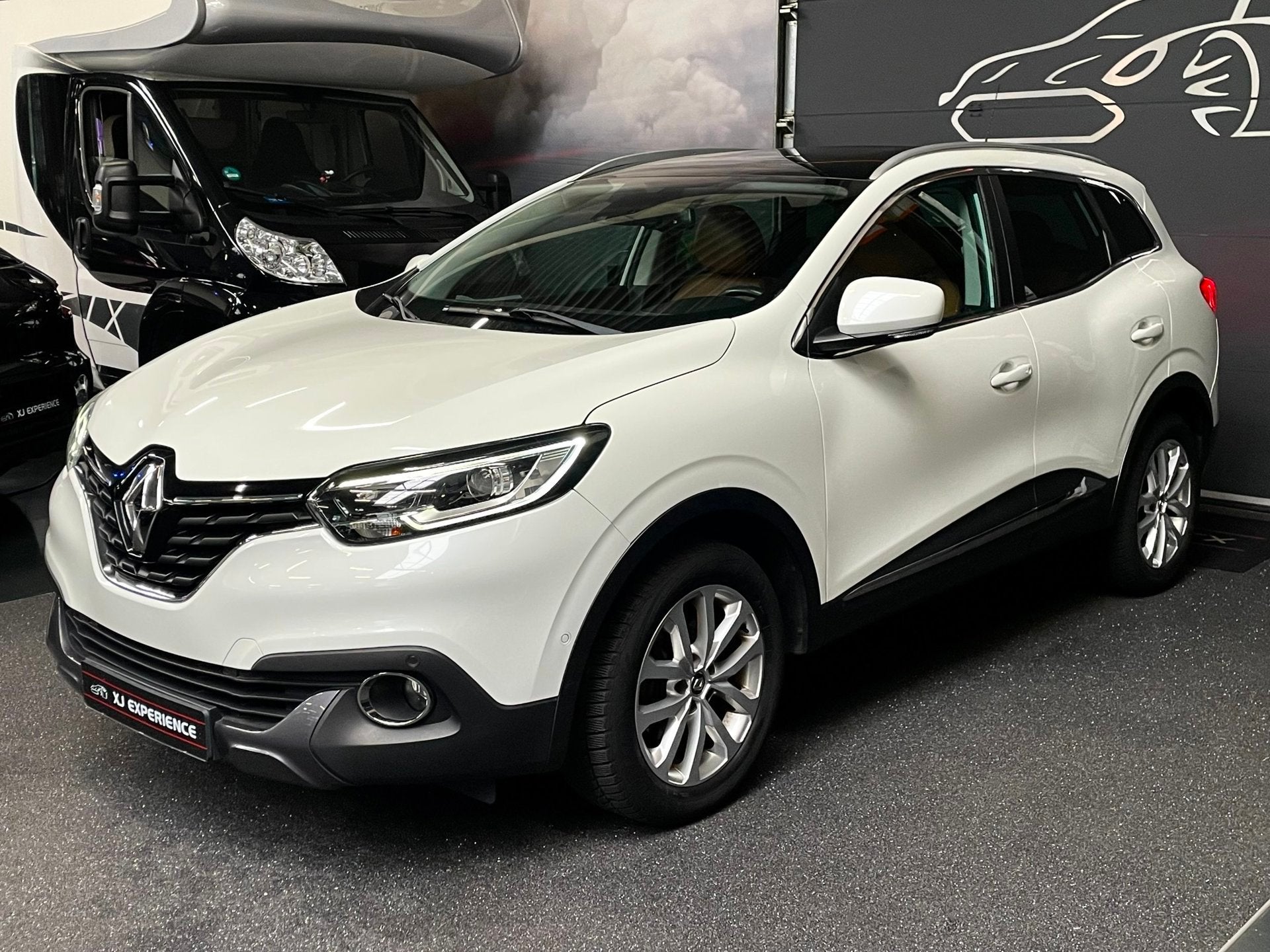 Renault Kadjar 1.2 TCe Intens PANO NAVI LEER AIRCO, Voorwielaandrijving, Kadjar, Euro 6, 4 cilinders