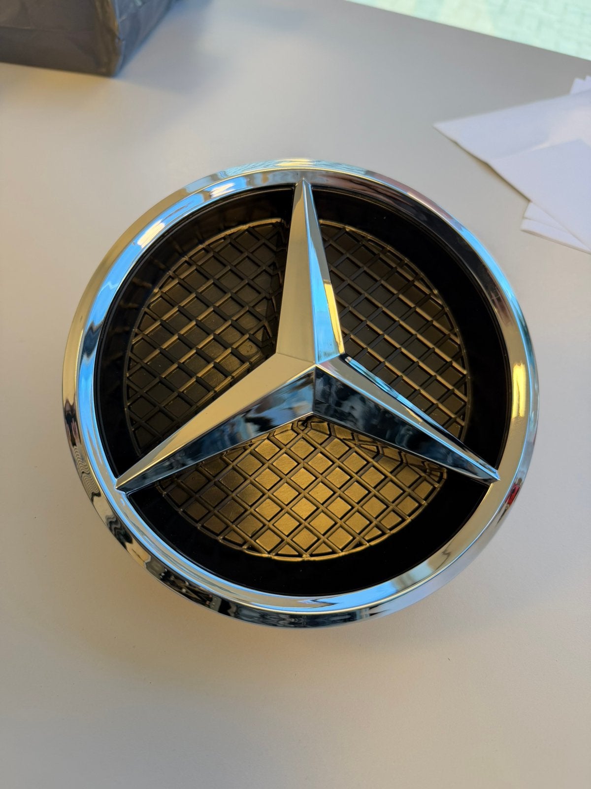 Mercedes Grille Embleem Ster Badge W212 W205 CLS met rooster, Auto diversen, Tuning en Styling, Ophalen of Verzenden