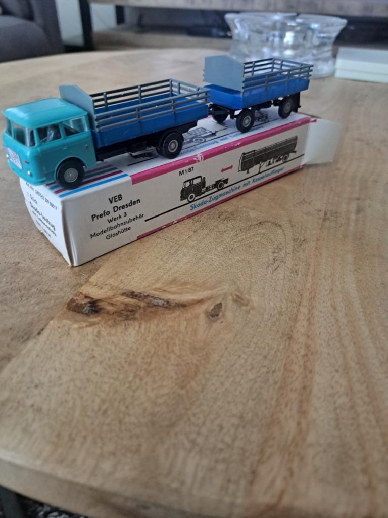 Permot model skoda lastzug mit latten opbouw, Gebruikt, Ophalen of Verzenden, N.b, Bus of Vrachtwagen