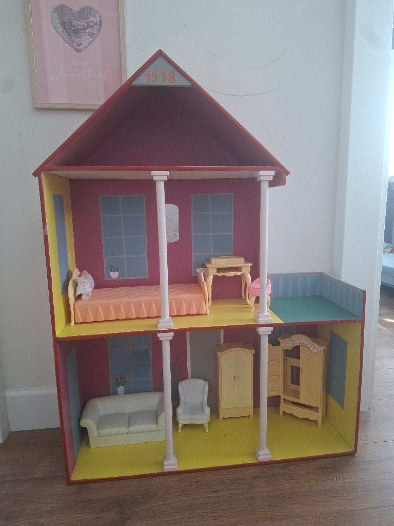 Barbie poppenhuis zelf gemaakt, Ophalen, Gebruikt, Hout
