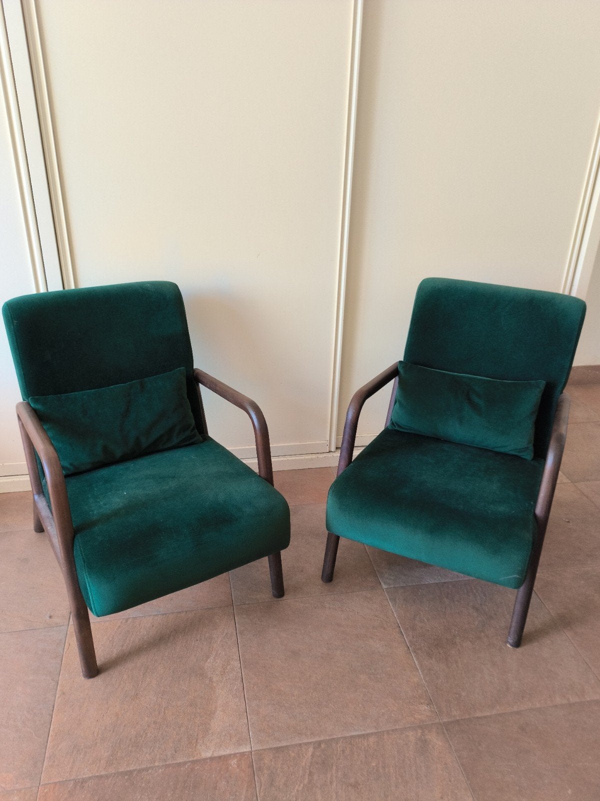 Fauteuils donkergroen met walnootkleurig hout, Ophalen, Gebruikt, Stof
