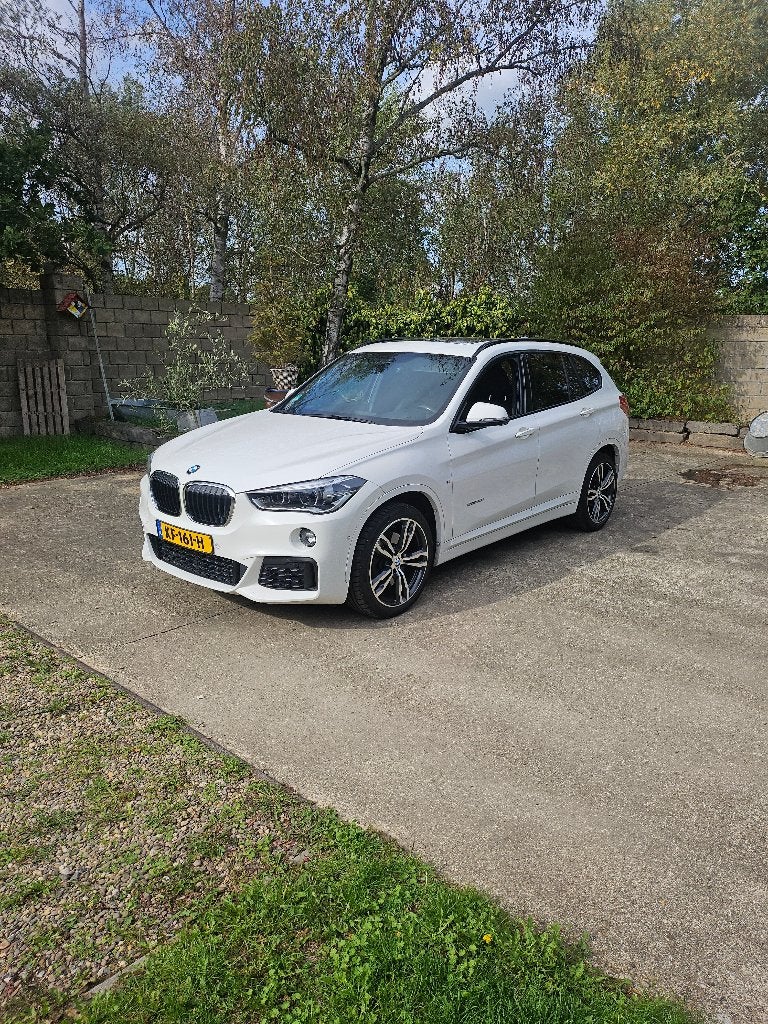 BMW X1 2.0 Sdrive 20I AUT 2016 Wit, 1998 cc, 1800 kg, Wit, Bruin