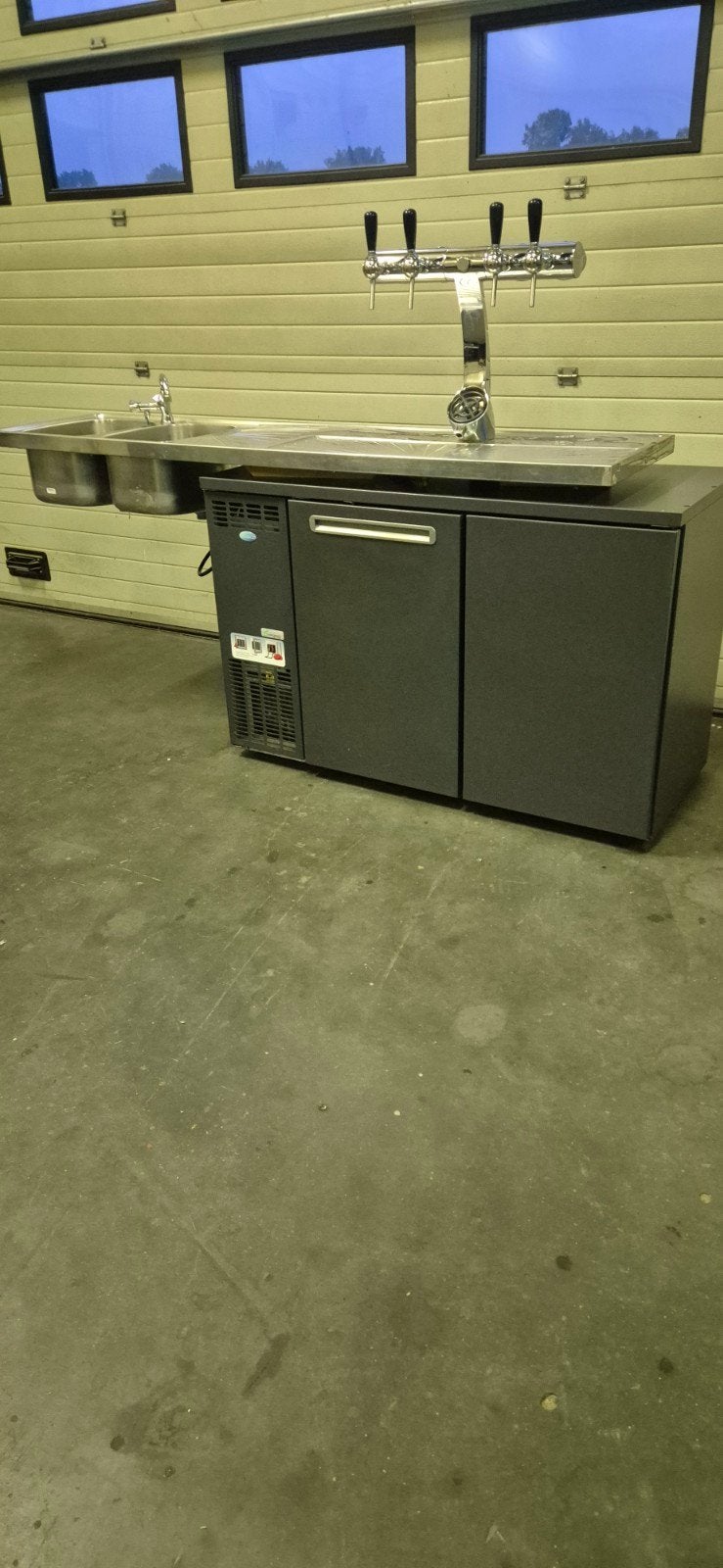 Biertap installatie Serrco bierkoeler, Witgoed en Apparatuur, Gebruikt, Geen, Geen, Ophalen