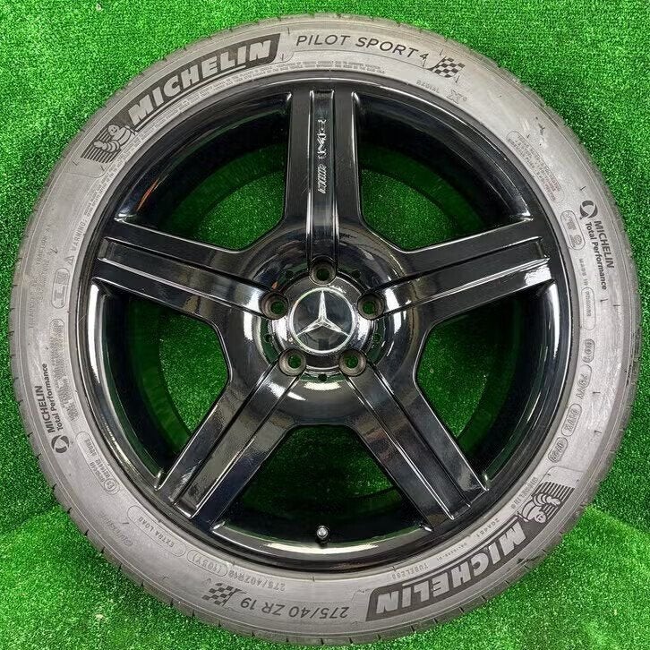 Originele 19 inch Mercedes AMG velgen met banden W221, Auto-onderdelen, Banden en Velgen, 19 inch, Gebruikt, 255 mm, Banden en Velgen