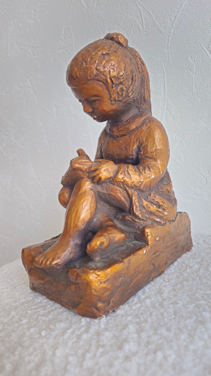 Perkeo Holland beeldje 1976 – schrijvend meisje – vintage, Verzamelen, Religie, Ophalen of Verzenden, Zo goed als nieuw, Beeld(je)