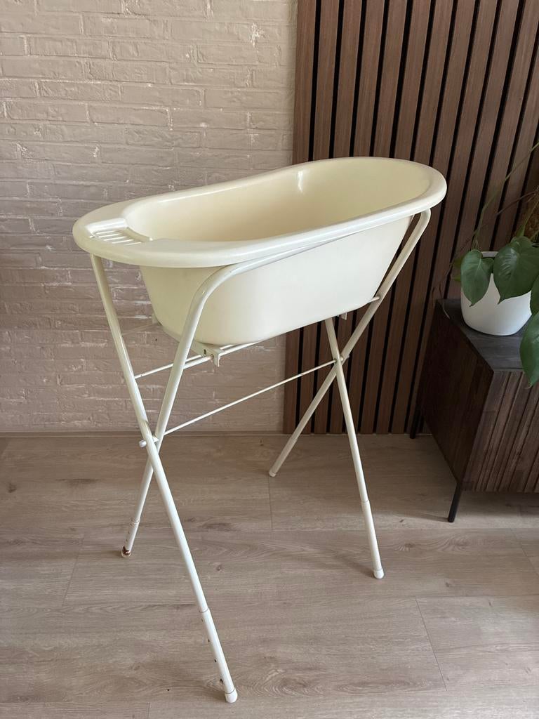 babybadje met standaard, Kinderen en Baby's, Badjes en Verzorging, Ophalen, Gebruikt, Badje, Bébé-jou