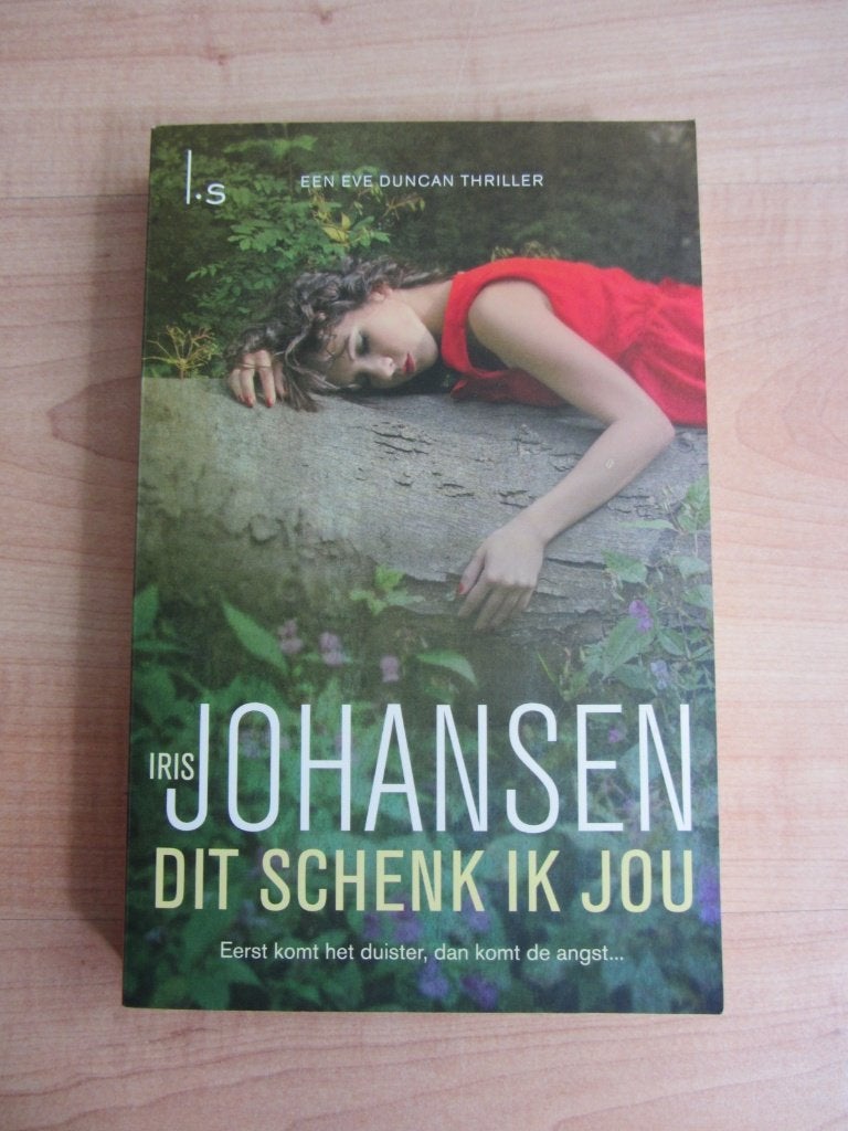Iris Johansen - Dit schenk ik jou, Ophalen of Verzenden, Zo goed als nieuw