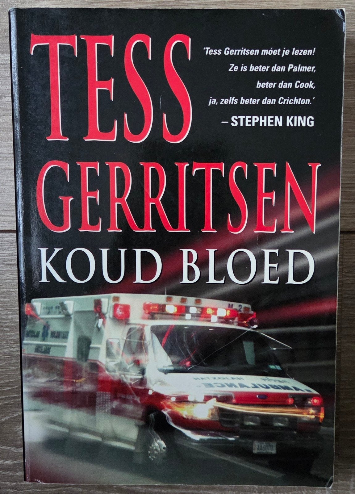Tess Gerritsen - Koud bloed, Boeken, Ophalen of Verzenden, Gelezen, Tess Gerritsen
