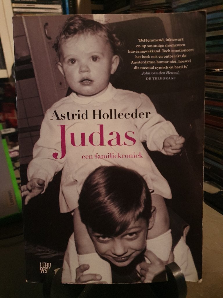Judas - Astrid Holleeder, familiekroniek, Ophalen, Overige