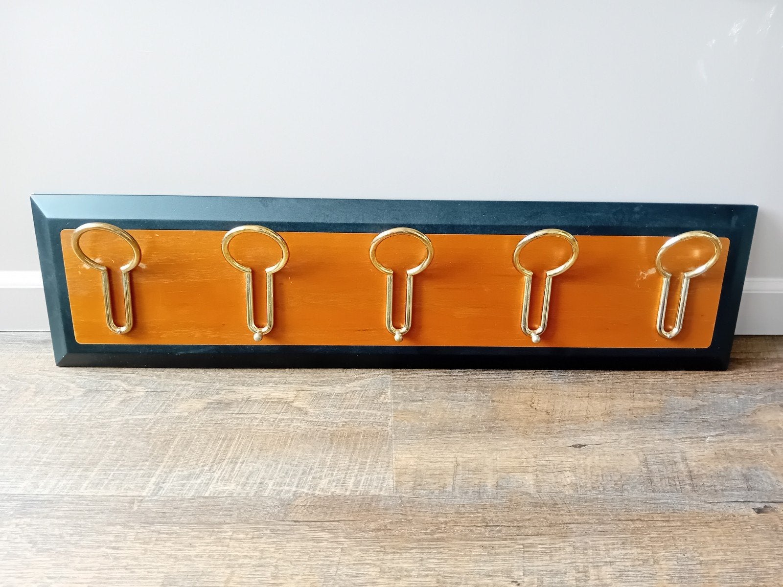 Vintage Teak en Chroom Kapstok -, Huis en Inrichting, Woonaccessoires | Kapstokken, Ophalen of Verzenden, Hout, Wandkapstok, Minder dan 100 cm