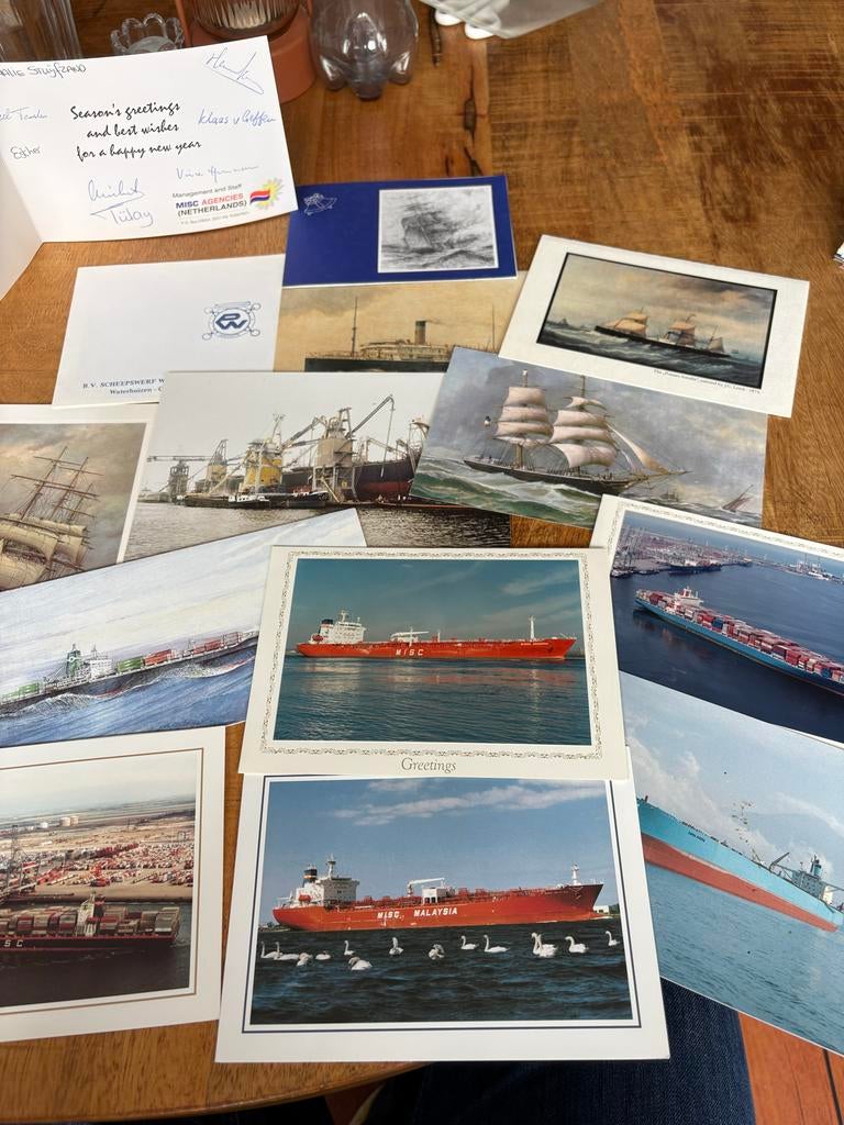 Kerstkaarten van scheepvaart rederijen en bedrijven., Ophalen of Verzenden, Kaart, Foto of Prent