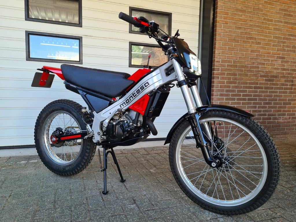 Montesa cota, Motoren, Particulier