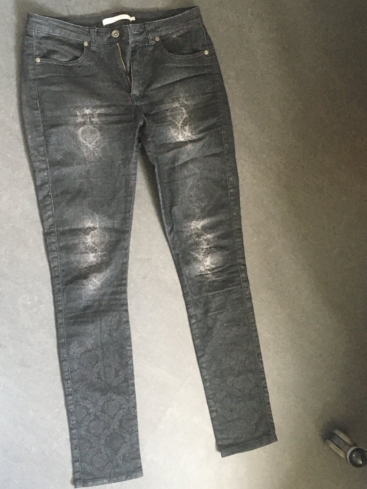 Leuke jeans 38 ‘Articles’, Kleding | Dames, Ophalen of Verzenden, Gedragen, Zwart, W30 - W32 (confectie 38/40)