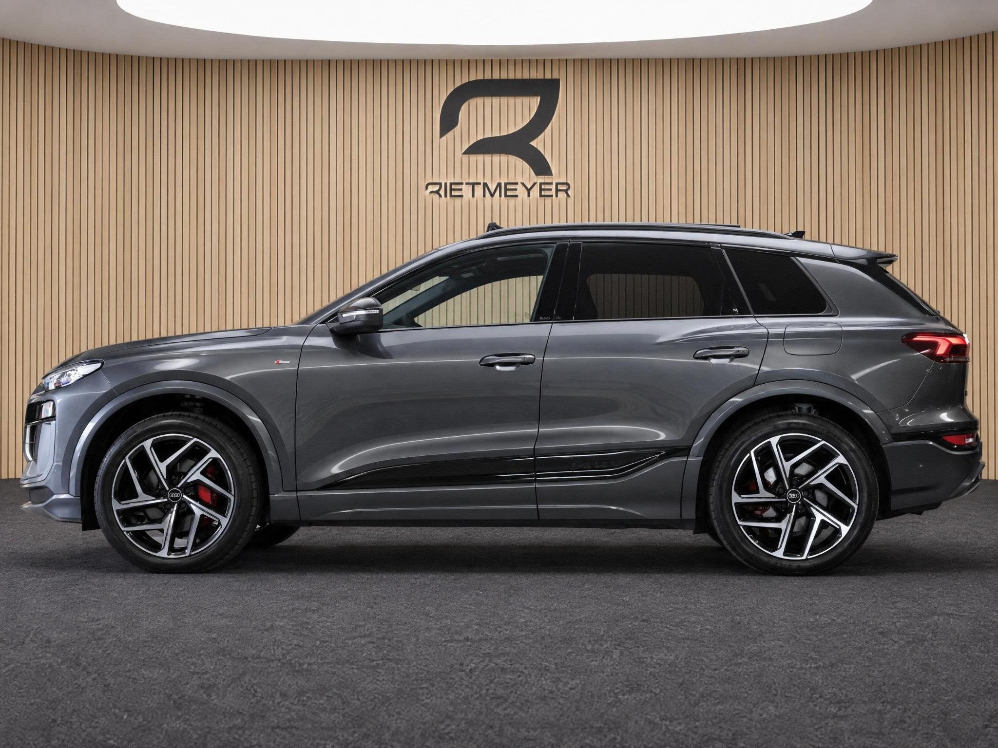 Audi Q6 e-tron edition performance 100 kWh |Pano |Elektr. Tr, Auto's, Automaat, 12 maanden, Gebruikt, 100 kWh
