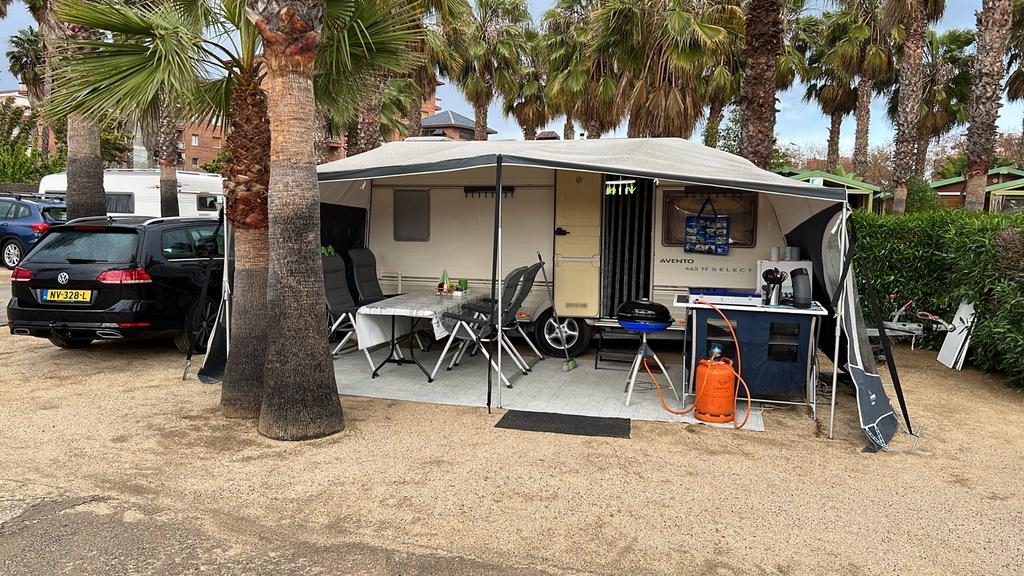 Avento 465 TF Select Caravan - Compleet en Comfortabel, Caravans en Kamperen, Rondzit, Particulier, Tot en met 4, 1000 - 1250 kg