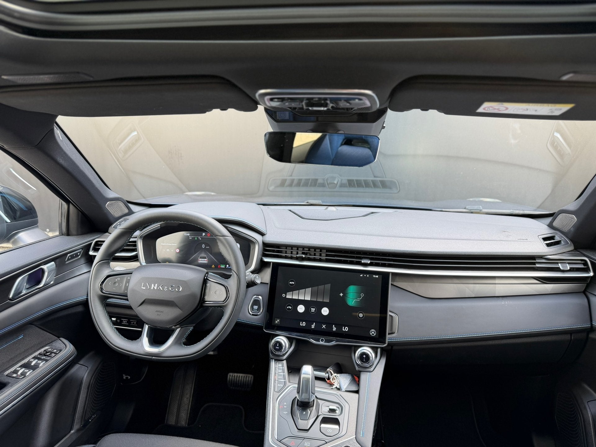 Lynk & Co 01 1.5 Pano 360 Memory Carplay Hybride Automaat, Auto's, Dealer onderhouden, Stof, Blauw, Bedrijf