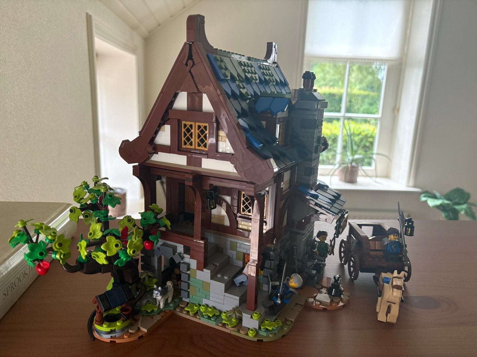 Lego Ideas 21325 Middeleeuwse Smid - Zo goed als nieuw, Lego, Ophalen of Verzenden, Compleet, Complete set