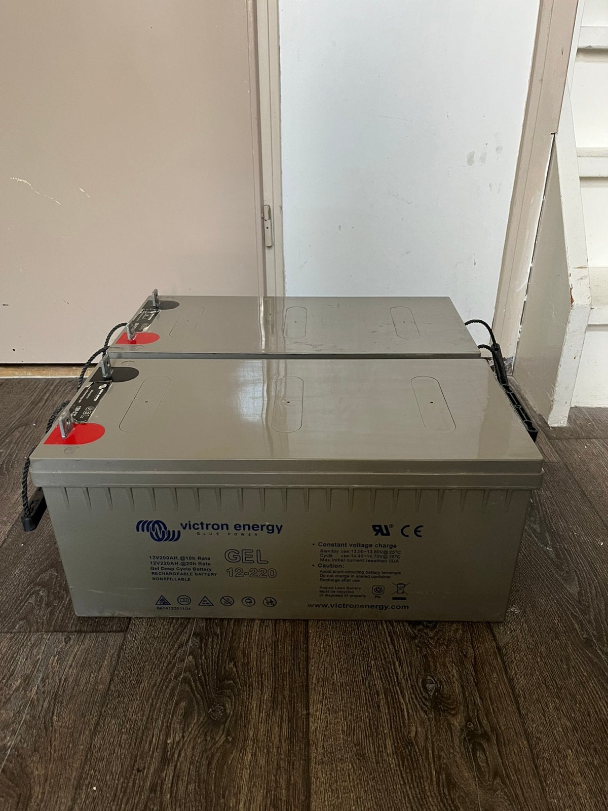 2x Victron accu 12v 220ah Gel, Ophalen, Zo goed als nieuw, Overige typen