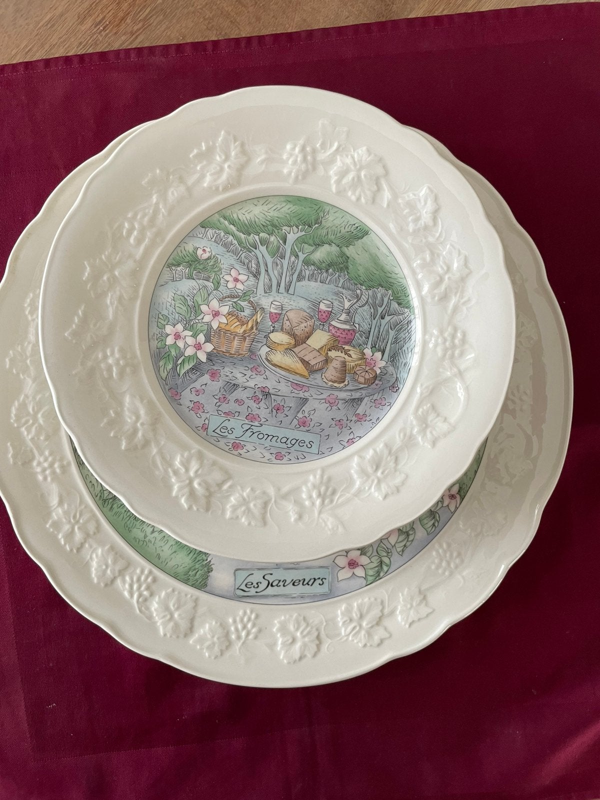 Gien bord 32 cm en 6 maal bordjes 21 cm, Antiek en Kunst, Antiek | Servies los, Verzenden